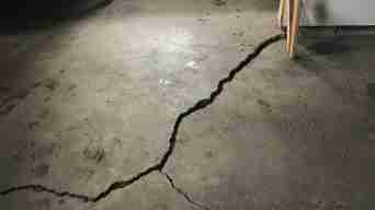 Crack In Foundation Floor